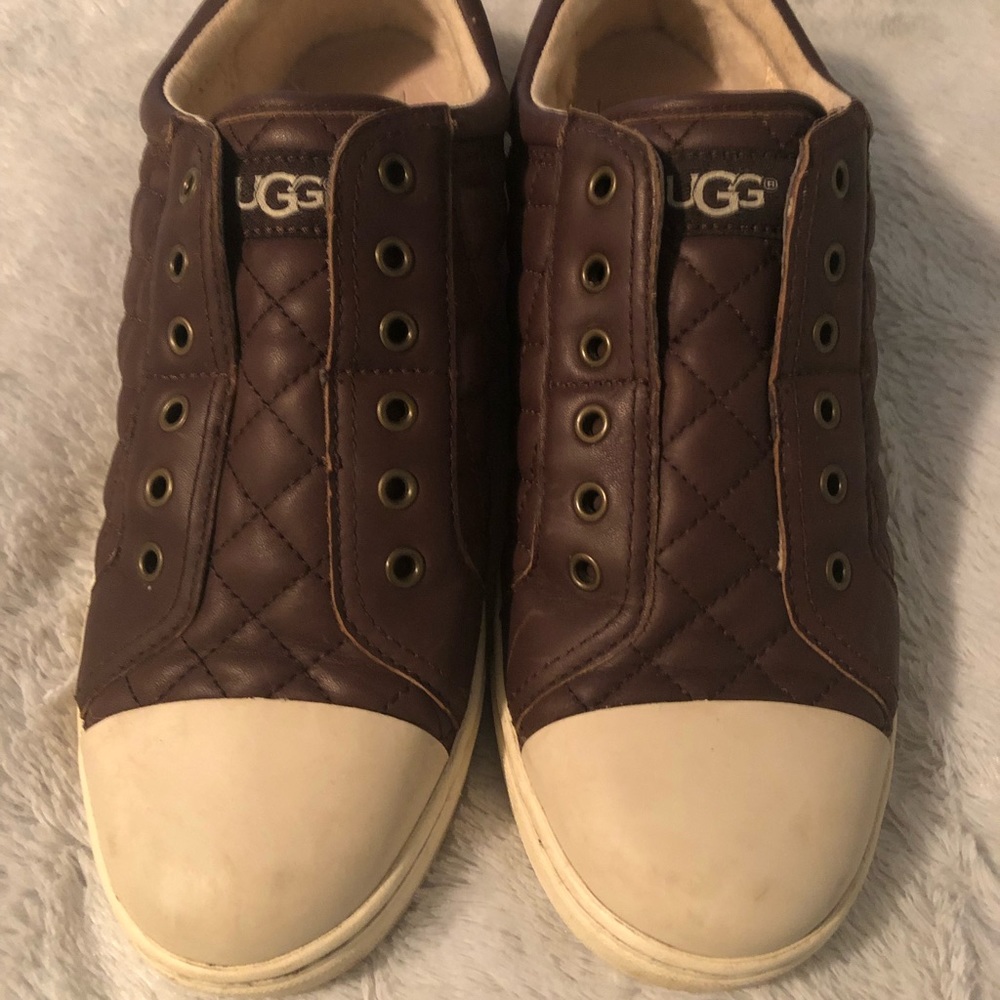 Ugg Shoes Size 9.5